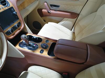 2019 Bentley Bentayga V8   - Photo 20 - Boca Raton, FL 33431