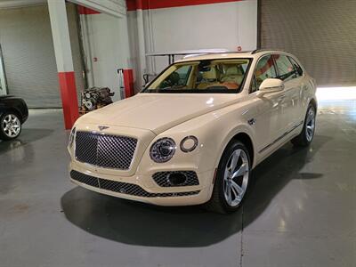 2019 Bentley Bentayga V8   - Photo 1 - Boca Raton, FL 33431