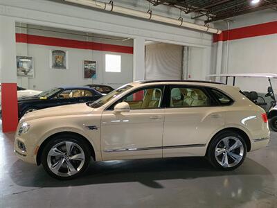 2019 Bentley Bentayga V8   - Photo 2 - Boca Raton, FL 33431