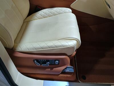2019 Bentley Bentayga V8   - Photo 37 - Boca Raton, FL 33431