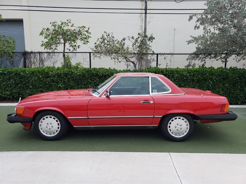 1989 Mercedes-Benz 560-Class 560 SL - Photo 1 - Boca Raton, FL 33431