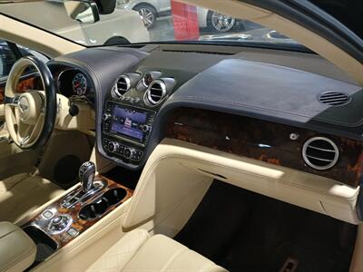 2017 Bentley Bentayga W12  ONE OWNER - Photo 34 - Boca Raton, FL 33431