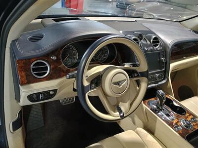 2017 Bentley Bentayga W12  ONE OWNER - Photo 16 - Boca Raton, FL 33431