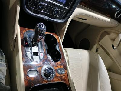 2017 Bentley Bentayga W12  ONE OWNER - Photo 22 - Boca Raton, FL 33431