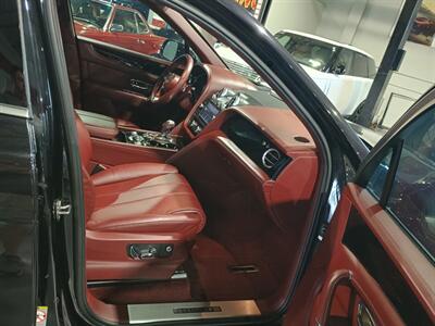 2019 Bentley Bentayga V8 SPORT UTILITY AWD - Photo 33 - Boca Raton, FL 33431