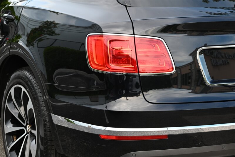 2019 Bentley Bentayga 53