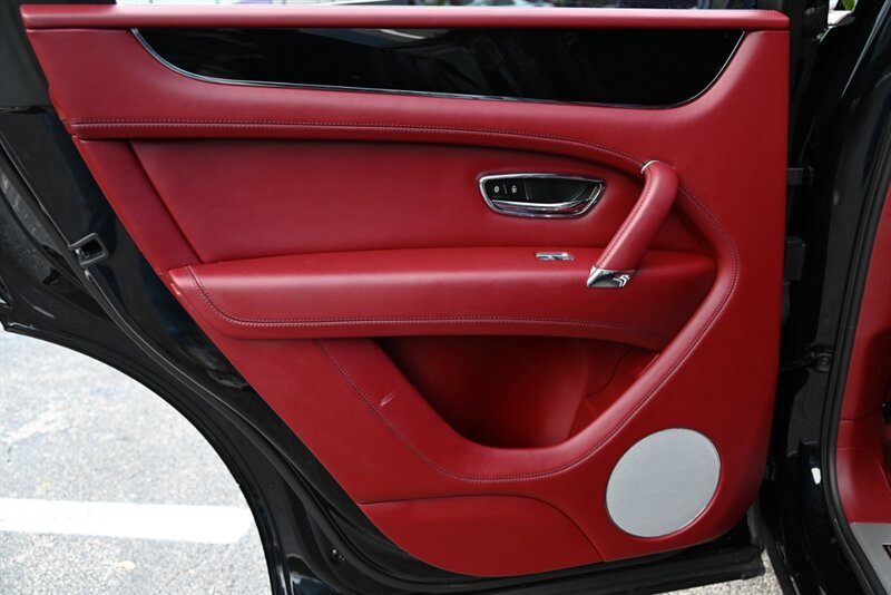 2019 Bentley Bentayga 129