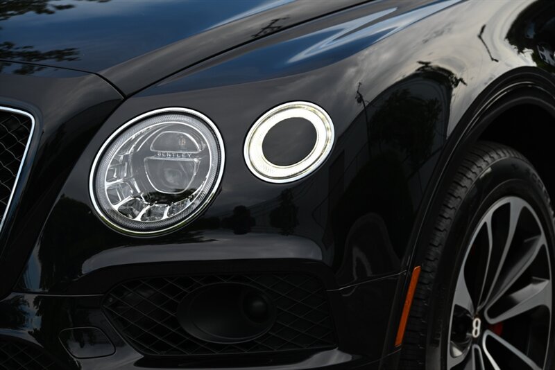 2019 Bentley Bentayga 37