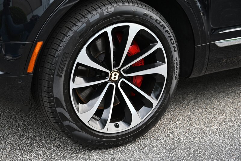 2019 Bentley Bentayga 41
