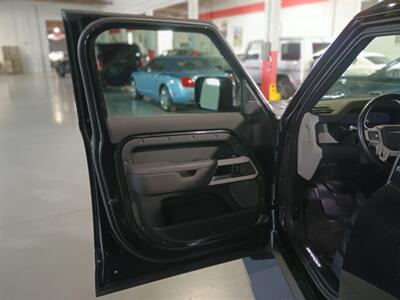 2022 Land Rover Defender 110 X-Dynamic SE - Photo 12 - Boca Raton, FL 33431
