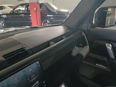 2022 Land Rover Defender 110 X-Dynamic SE - Photo 23 - Boca Raton, FL 33431