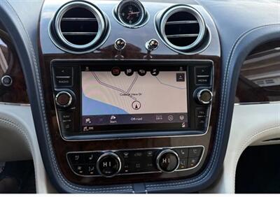 2018 Bentley Bentayga Onyx Edition   - Photo 8 - Boca Raton, FL 33431