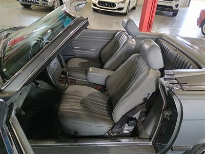 1988 Mercedes-Benz 560-Class 560 SL   - Photo 41 - Boca Raton, FL 33431