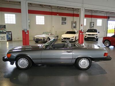 1988 Mercedes-Benz 560-Class 560 SL   - Photo 30 - Boca Raton, FL 33431