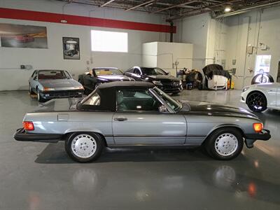 1988 Mercedes-Benz 560-Class 560 SL   - Photo 63 - Boca Raton, FL 33431