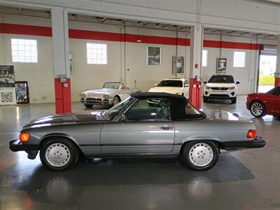 1988 Mercedes-Benz 560-Class 560 SL   - Photo 62 - Boca Raton, FL 33431