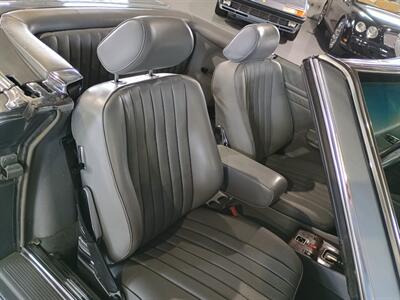 1988 Mercedes-Benz 560-Class 560 SL   - Photo 56 - Boca Raton, FL 33431