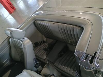 1988 Mercedes-Benz 560-Class 560 SL   - Photo 47 - Boca Raton, FL 33431