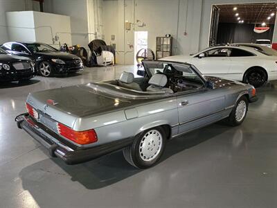 1988 Mercedes-Benz 560-Class 560 SL   - Photo 9 - Boca Raton, FL 33431