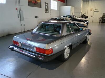 1988 Mercedes-Benz 560-Class 560 SL   - Photo 71 - Boca Raton, FL 33431