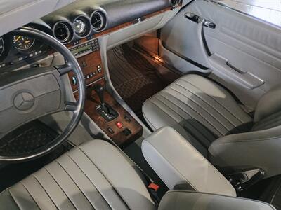 1988 Mercedes-Benz 560-Class 560 SL   - Photo 19 - Boca Raton, FL 33431