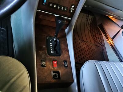 1988 Mercedes-Benz 560-Class 560 SL   - Photo 84 - Boca Raton, FL 33431