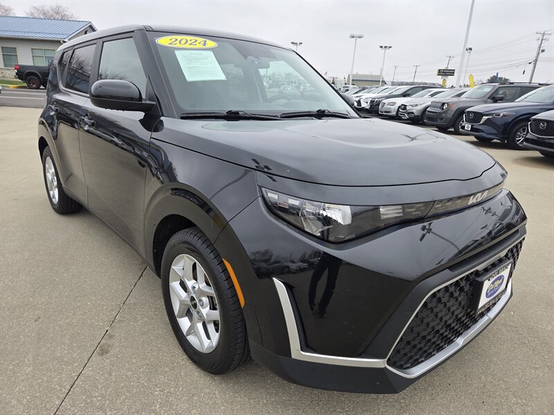 2024 Kia Soul LX   - Photo 1 - Lafayette, IN 47905
