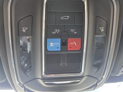 2024 Jeep Wagoneer L Series II - Photo 25 - Lafayette, IN 47905