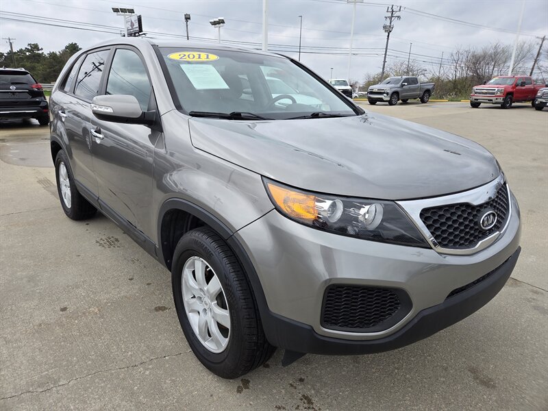 2011 Kia Sorento LX   - Photo 1 - Lafayette, IN 47905