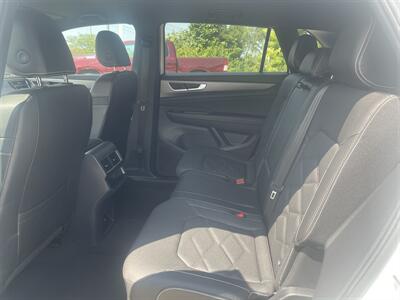 2024 Volkswagen Atlas Cross Sport SE 4Motion - Photo 11 - Lafayette, IN 47905