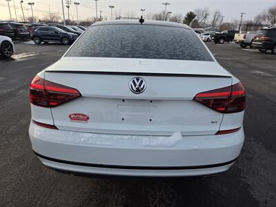 2018 Volkswagen Passat V6 GT   - Photo 4 - Lafayette, IN 47905