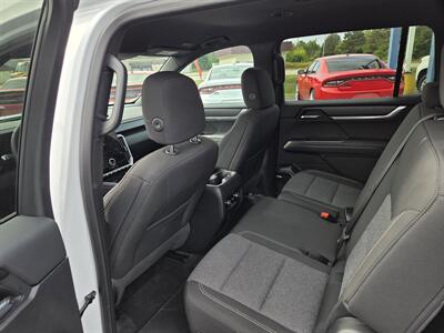 2025 GMC Acadia Elevation   - Photo 11 - Lafayette, IN 47905