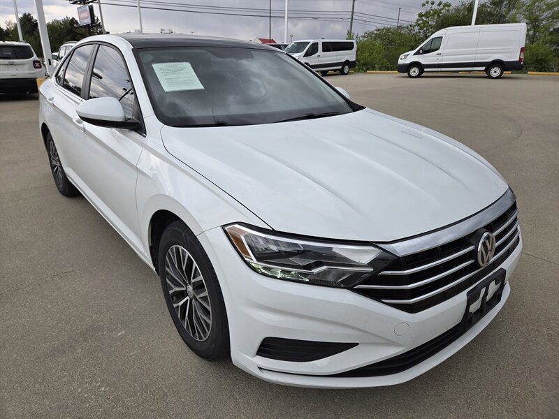 2019 Volkswagen Jetta SE   - Photo 1 - Lafayette, IN 47905