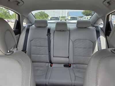 2015 Hyundai SONATA Sport Tech - Photo 24 - Lafayette, IN 47905