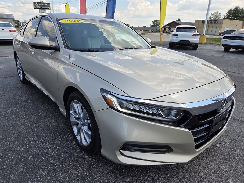 2019 Honda Accord LX - Photo 1 - Lafayette, IN 47905