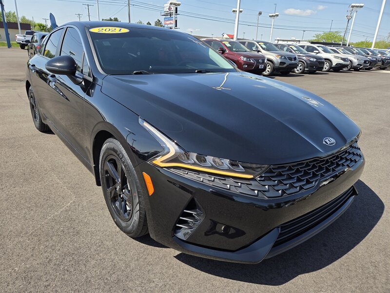 2021 Kia K5 LXS   - Photo 1 - Lafayette, IN 47905