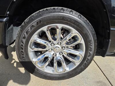 2023 RAM 1500 Laramie - Photo 9 - Lafayette, IN 47905