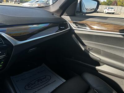 2019 BMW 5 Series 530i xDrive - Photo 18 - Lafayette, IN 47905