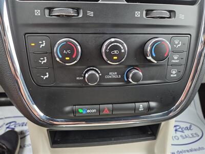 2019 Dodge Grand Caravan SXT - Photo 20 - Lafayette, IN 47905