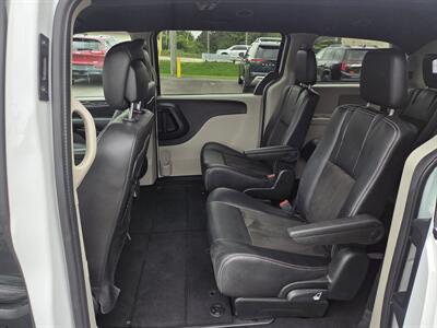 2019 Dodge Grand Caravan SXT - Photo 11 - Lafayette, IN 47905