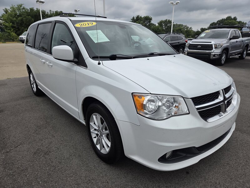 2019 Dodge Grand Caravan SXT   - Photo 1 - Lafayette, IN 47905