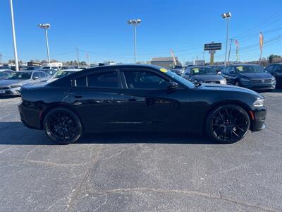 2017 Dodge Charger R/T   - Photo 2 - Lafayette, IN 47905