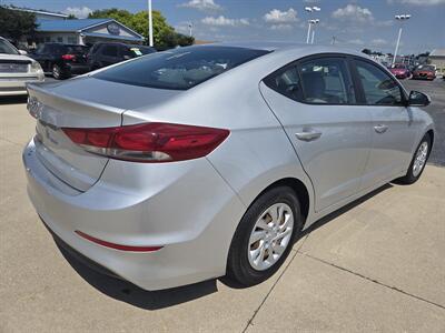 2018 Hyundai ELANTRA SE   - Photo 3 - Lafayette, IN 47905