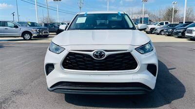 2023 Toyota Highlander L   - Photo 8 - Lafayette, IN 47905