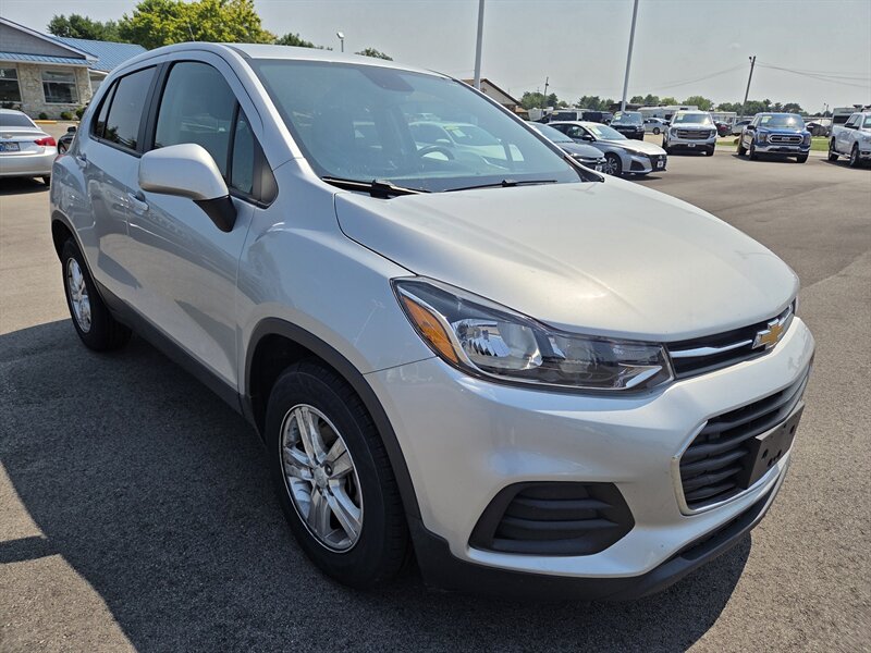 2020 Chevrolet Trax LS   - Photo 1 - Lafayette, IN 47905