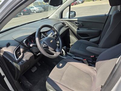 2020 Chevrolet Trax LS - Photo 9 - Lafayette, IN 47905