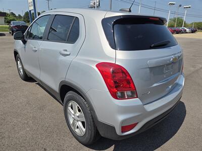 2020 Chevrolet Trax LS - Photo 5 - Lafayette, IN 47905