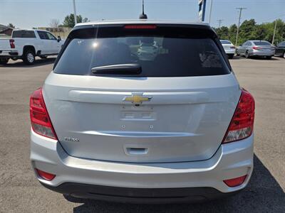2020 Chevrolet Trax LS - Photo 4 - Lafayette, IN 47905