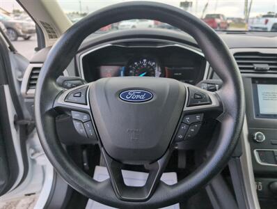 2019 Ford Fusion Hybrid SE   - Photo 14 - Lafayette, IN 47905