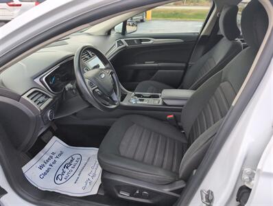 2019 Ford Fusion Hybrid SE   - Photo 11 - Lafayette, IN 47905